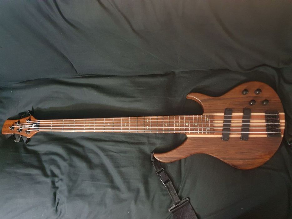 Harley Benton HBZ-2005 Deluxe Series Bass