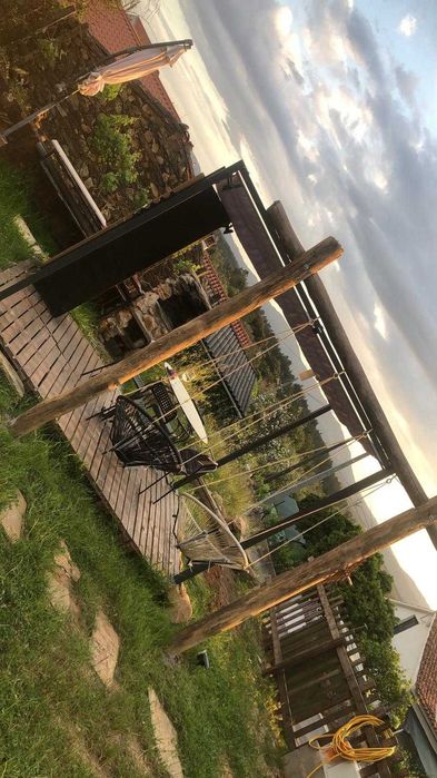 PARAÍSO RÚSTICO À VENDA: Chalé Encantador com Àrea de Lazer Completa!