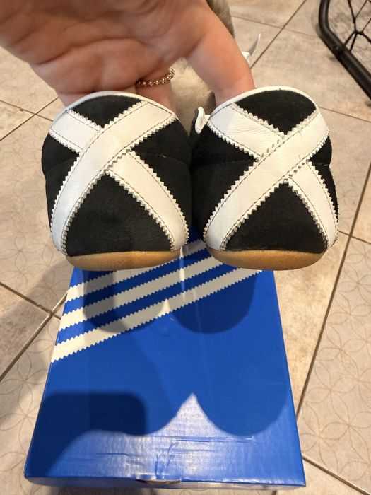 Продам кроссовки adidas tokyo!