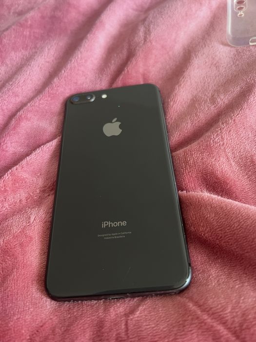 iPhone 8 Plus 64 Gb