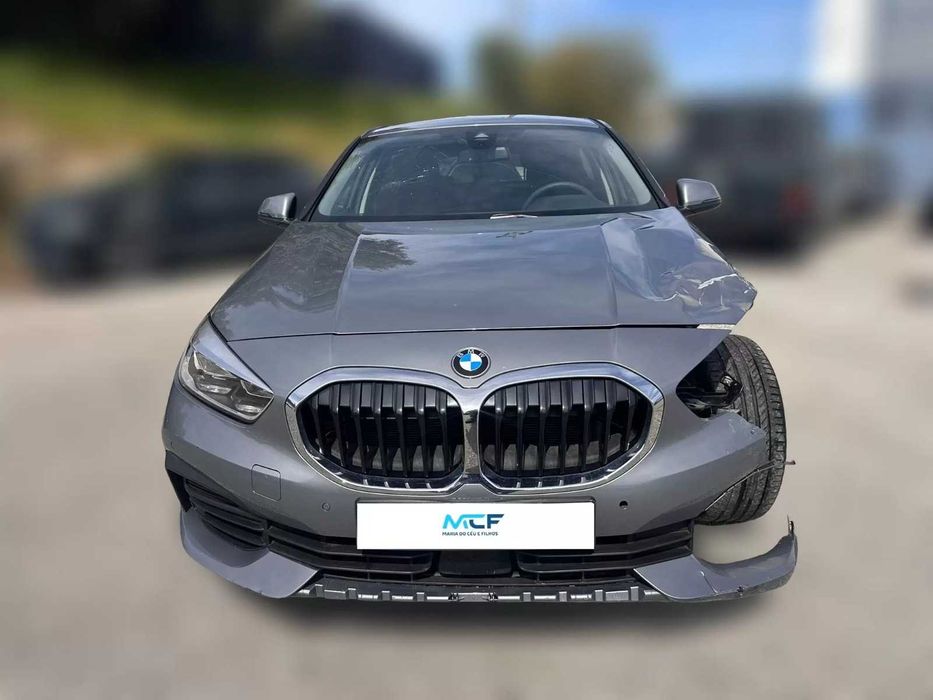 BMW 1 Hatchback (F40) 116 d de 2023 Salvado