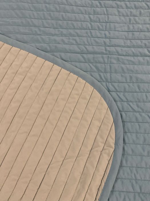 Colcha IKEA casal azul