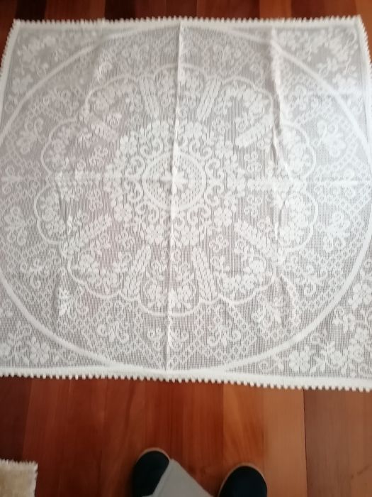 Toalha  quadrada em renda 1,25x 1,25