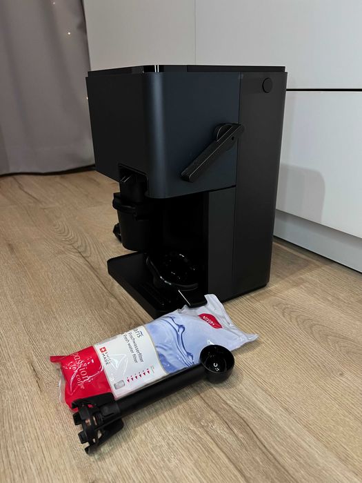 Sprzedam Nowy ekspres NIVONA Cube 4106 - nieużywany