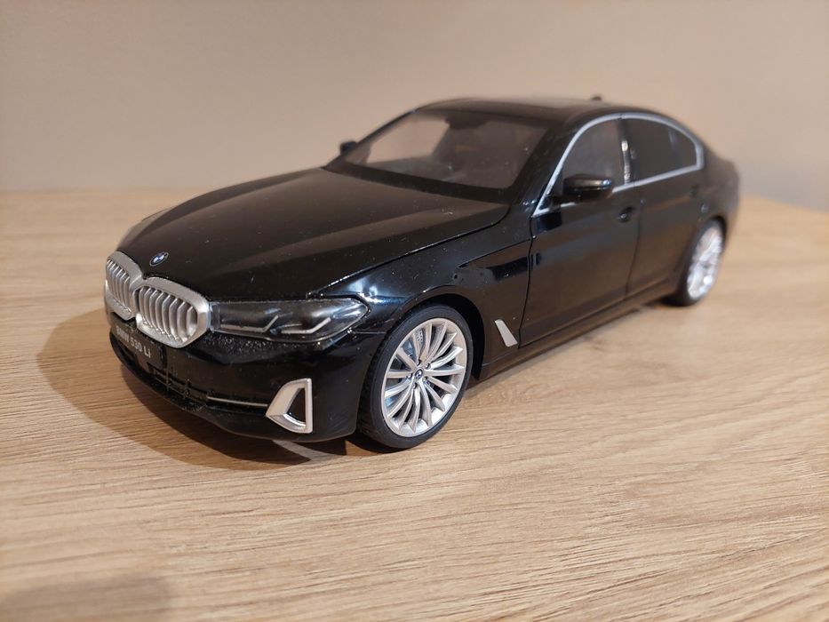 Model 1:18 Bmw 530Li Heimanba