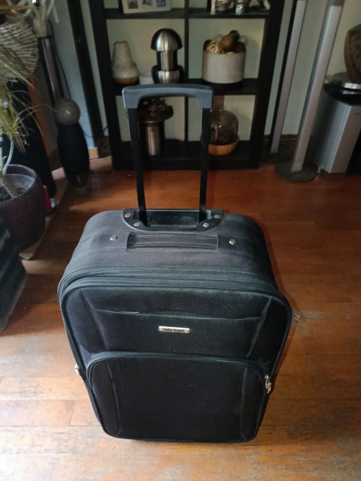 Mala trolley em excelente estado