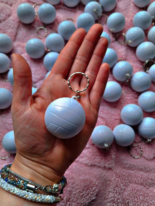 Breloczek w kształcie piłki do siatkówki Elastyczny Biały Średnica 4cm