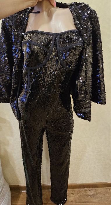 комбінезон костюм з паєтками з піджаком  46-48р новий