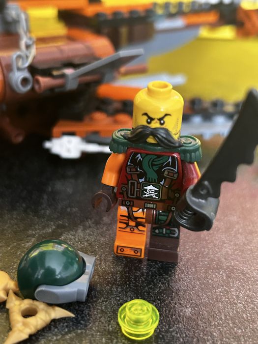 LEGO ® 70601 Ninjago - Podniebny rekin