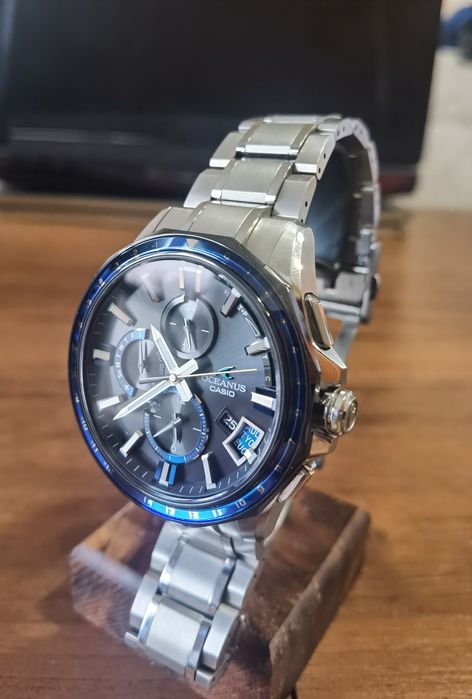 Casio Oceanus OCW-G2000 1AJF GPS Bluetooth Radio Control