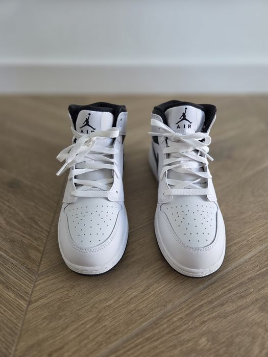 Buty męskie sportowe Air Jordan 1 Mid, nieużywane rozmiar 39