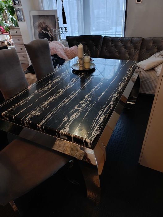 Stół w stylu Ludwik, kamienny blat