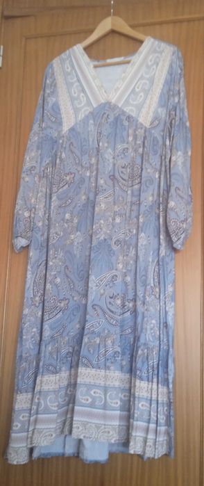 Novo preço. Vestido floral.