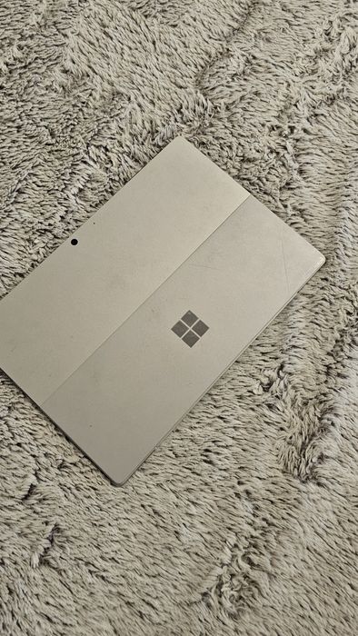 Microsoft Surface Pro 7