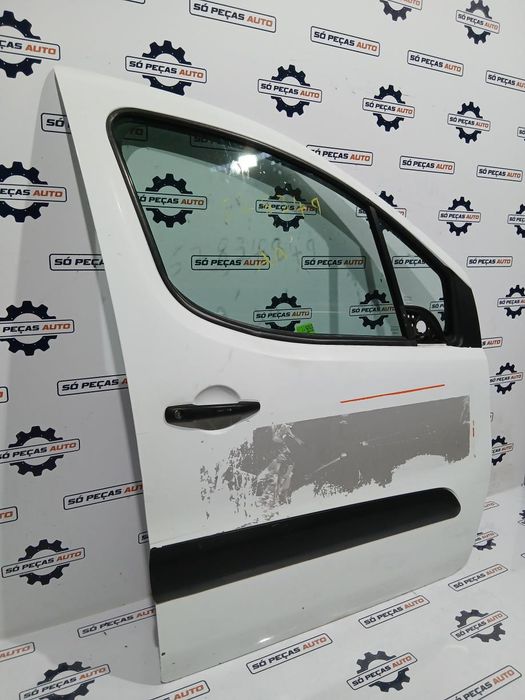 PORTA FRENTE DIREITA BRANCA PEUGEOT PARTNER B9 1.6BLUEHDI ANO: 2017
