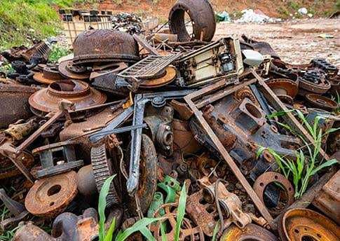 Faço limpezas e recolha de sucatas