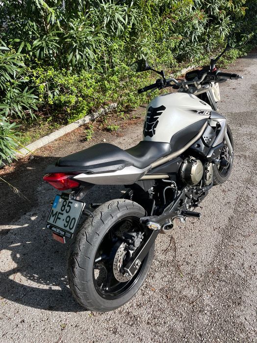 Yamaha XJ6 77cv 2011