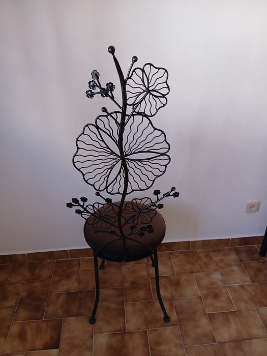 Banco Encosto Decorativo / Chair Decoration