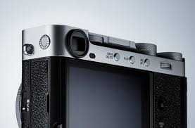 Fuji X-E5 novo + XF 18mm F: 1.4 R LM WR em garantia. Bateria extra.