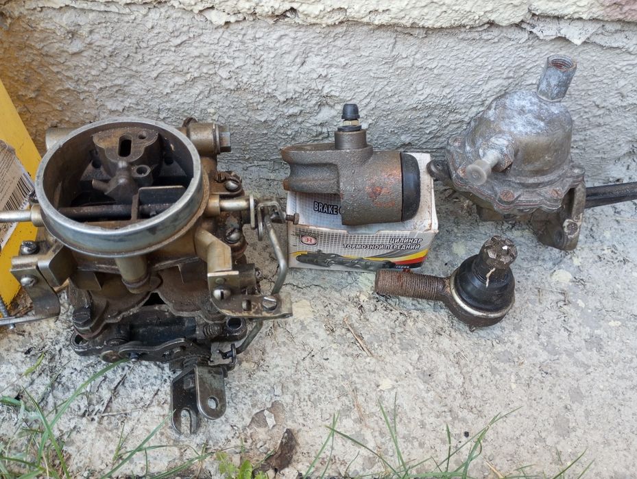 Тормозні циліндри передні нові
