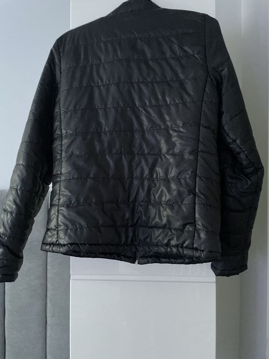 Damska czarna kurtka