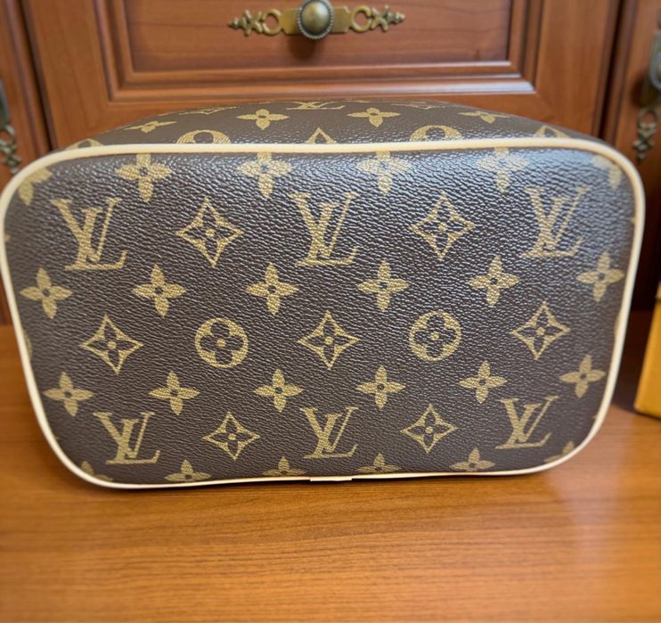 Косметичка Louis Vuitton Nice BB Monogram