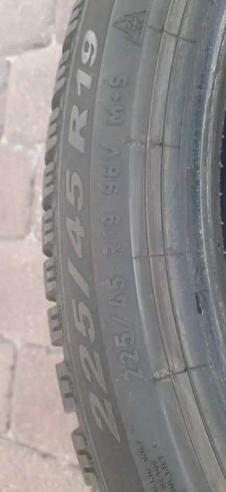 Opony Pirelli 225/45 R19 96V Cinturato Winter 2
