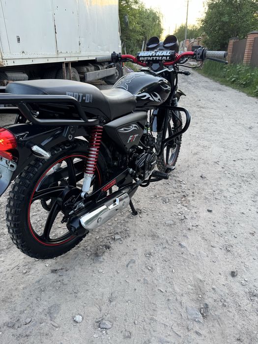 Продам Mustang fit 125