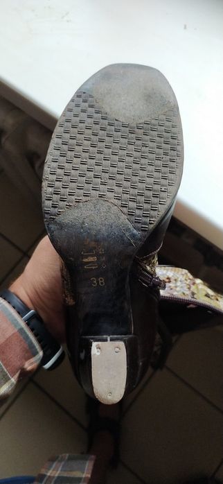 Зимове взуття для модниць