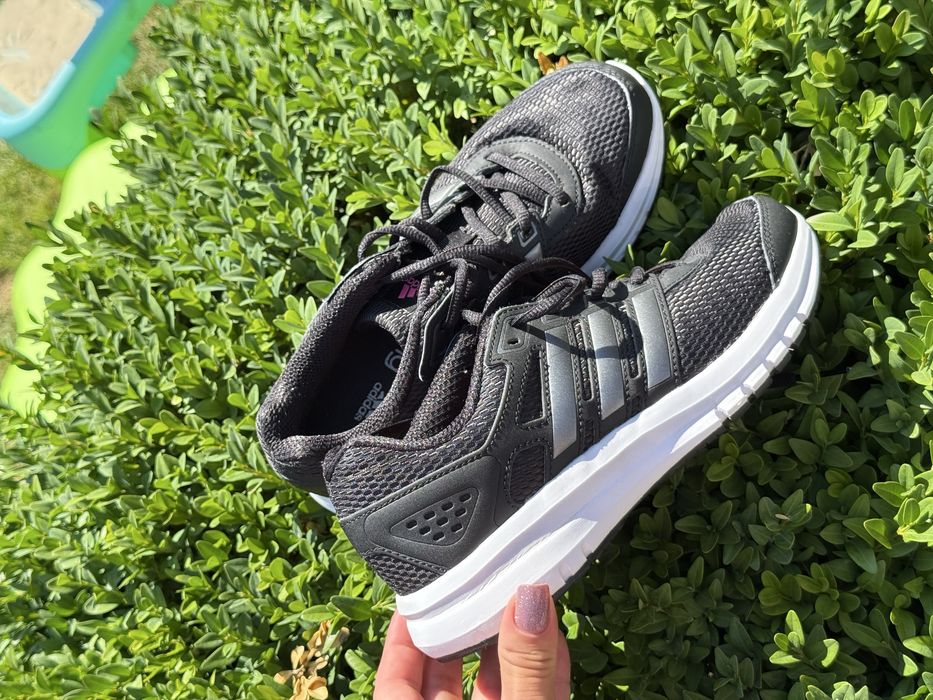 Кросівки Adidas, розмір 37,5