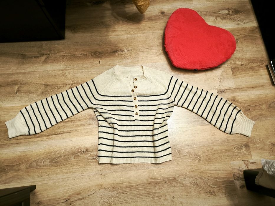 Sweter w paski S