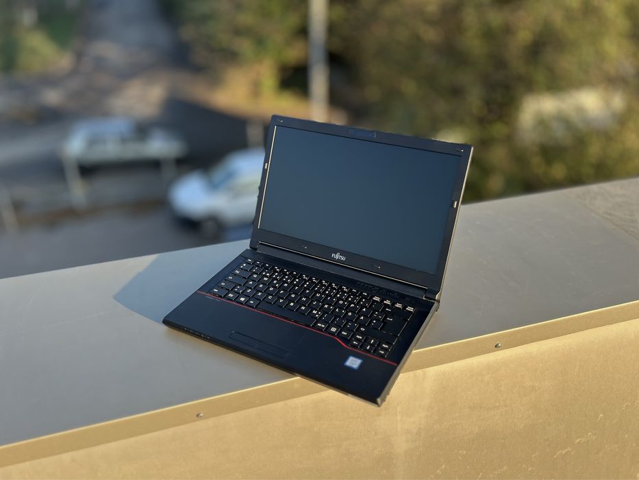 Ноутбук Fujitsu LifeBook E546/i3-6100/8GB/256GB/14.0"HD/ГАРАНТІЯ