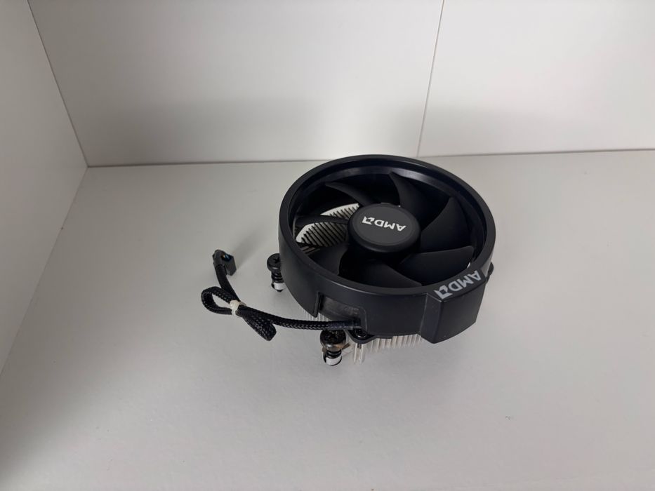 Chlodzenie AM4 AMD Box