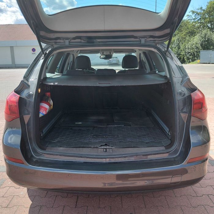 Opel Astra J 1.7 CDTI 110 KM | Kombi | 2011 | Diesel | Manual