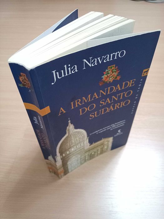 A Irmandade do Santo Sudário, Julia Navarro