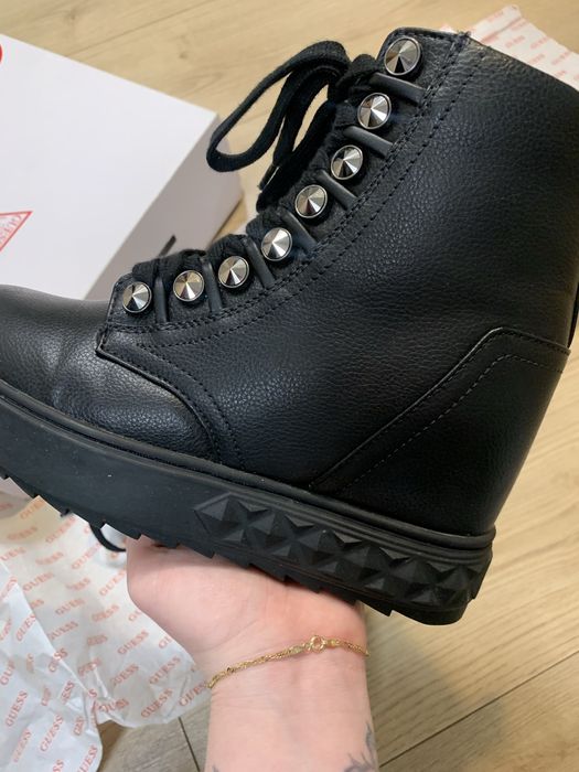 Buty Guess rozmiar 37