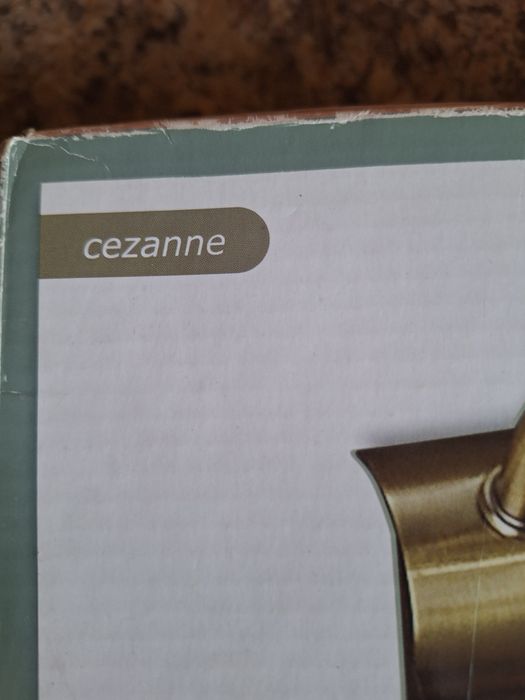 Lampa galeryjka w kolorze stare złoto