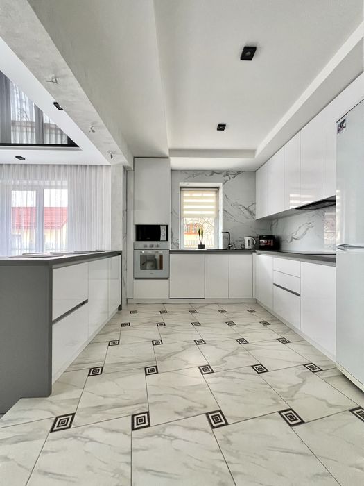 Продаж‼️ Котедж з ремонтом 116 м² + 5 соток. Пустомити, вул. Свободи