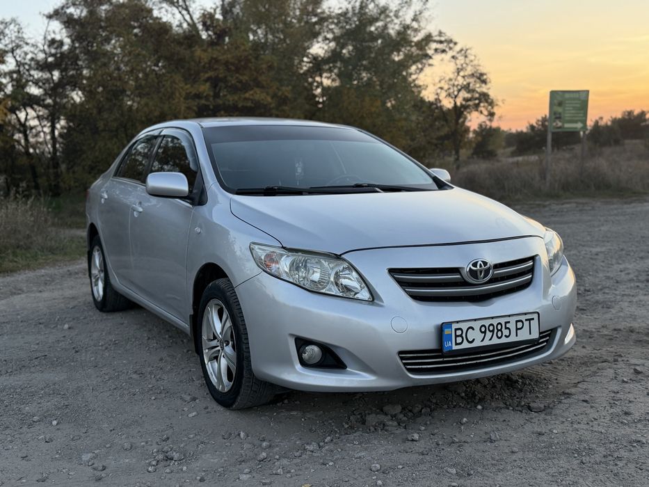 Продам Toyota Corolla 2008р.в 1.6 механ бензин в комплектації Luna.