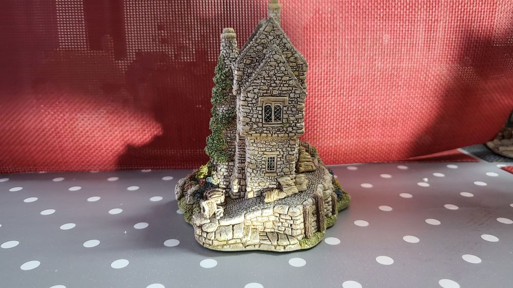 Lilliput Lane- Tudor Merchant