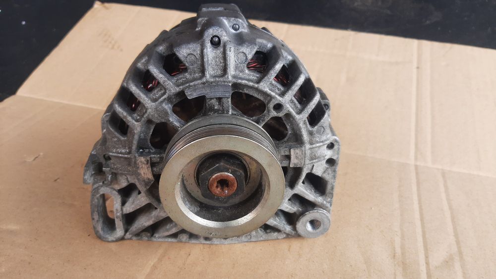 alternator oryginał valeo Dacia Sandero 1.2 16V benz