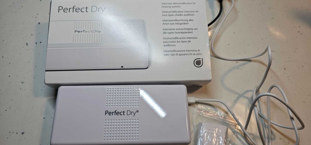 Osuszacz Perfect Dry do osuszania aparatów słuchowych.