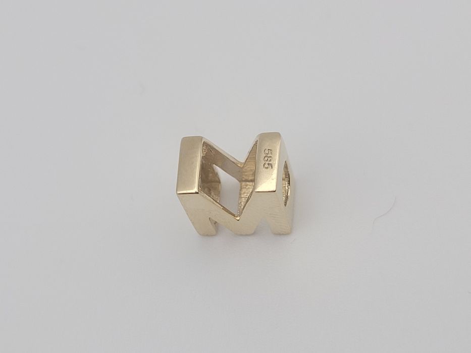 Nowy złoty charms złoto próba 585, literka M , literka W