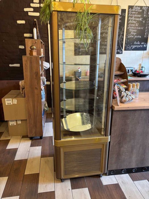 Кондитерська холодильна вітрина