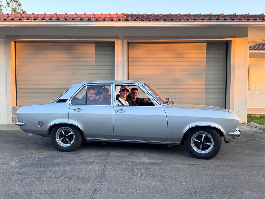Carro para enventos com condutor