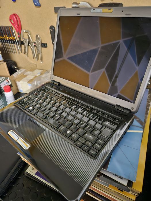 Portátil Toshiba Satellite U400-133 para peças