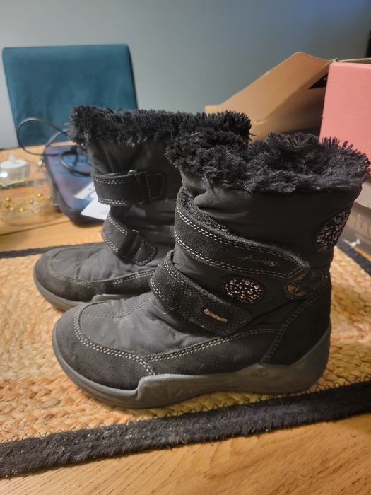 Zimowe buty dziewczęce marki Primigi rozm.31