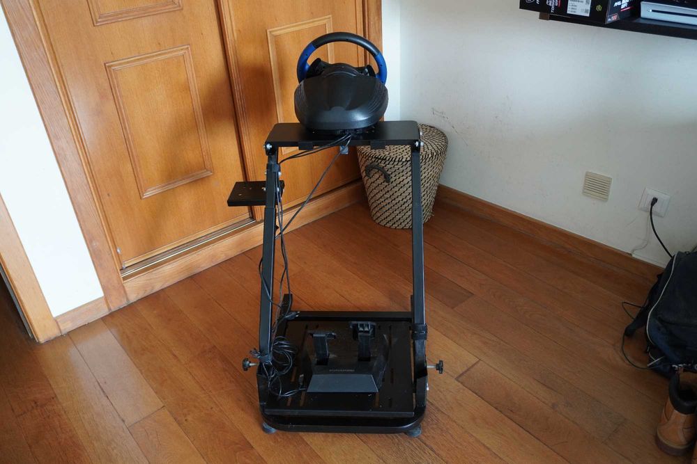 Thrustmaster T150 Force Feedback Racing Wheel + Suporte