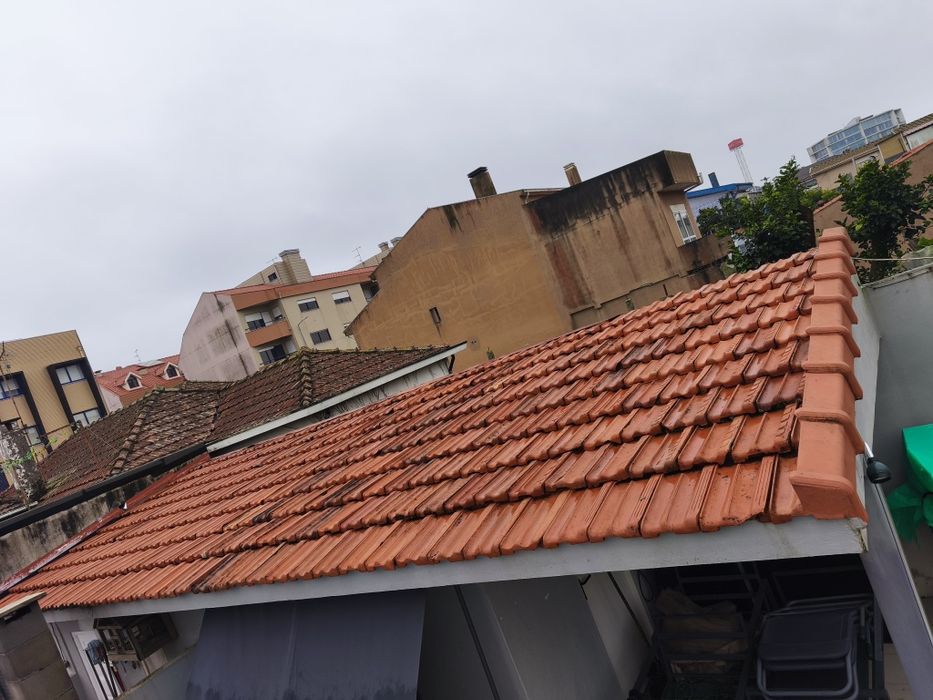 Limpeza de Caleiras e Telhados