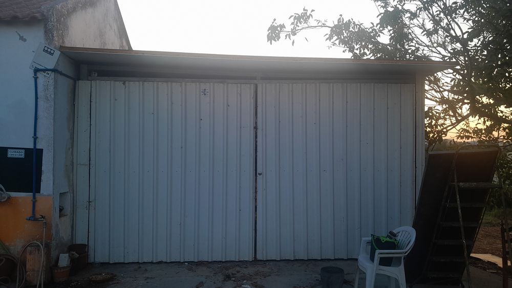 Vendo estrutura completa armazem telhado em telha com isolamento